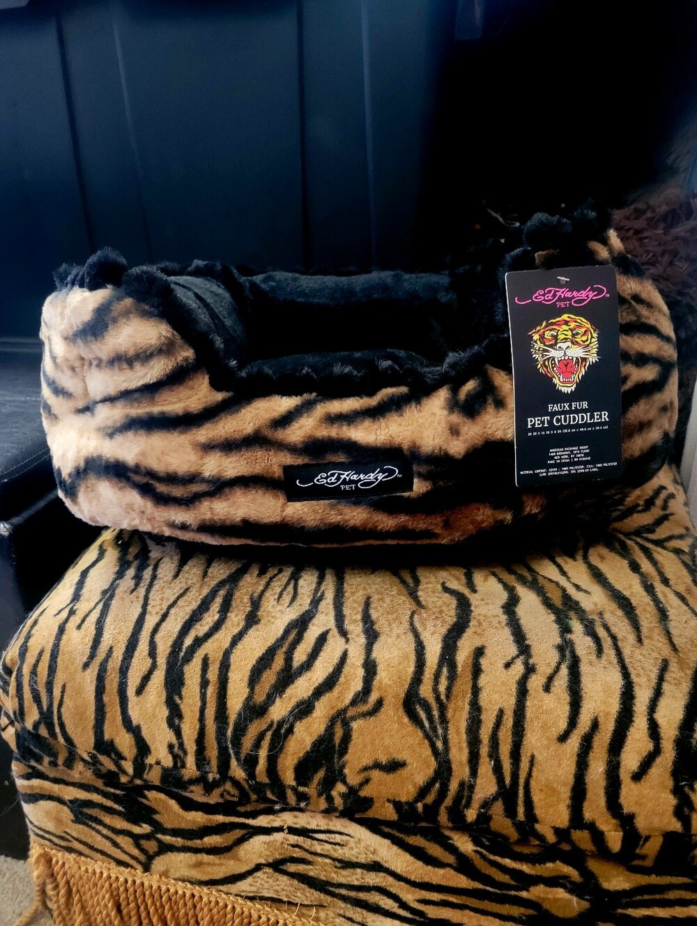 Pet Bed Dog Or Cat Ed Hardy Tiger-Print Faux Fur Pet Bed - 20 In Sz Small